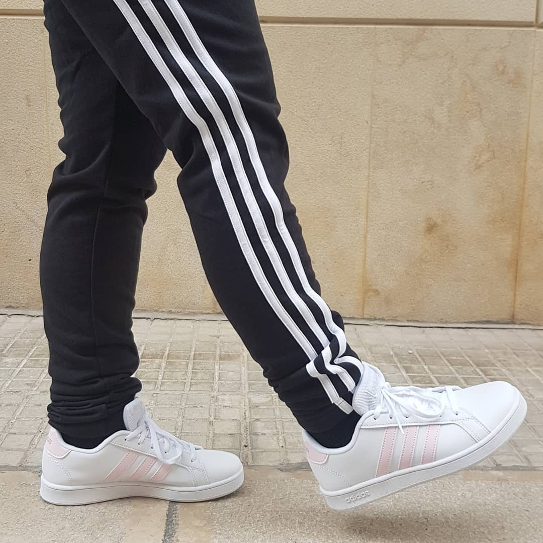 TUTA ADIDAS W