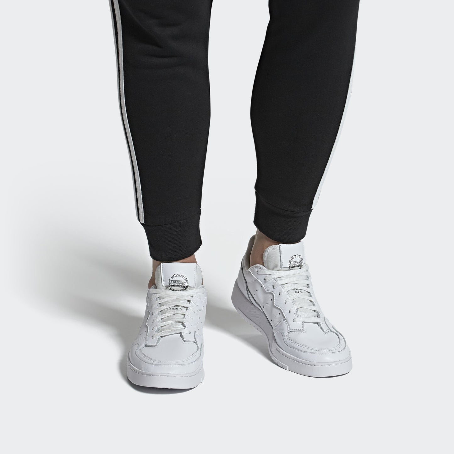ADIDAS SUPERCOURT