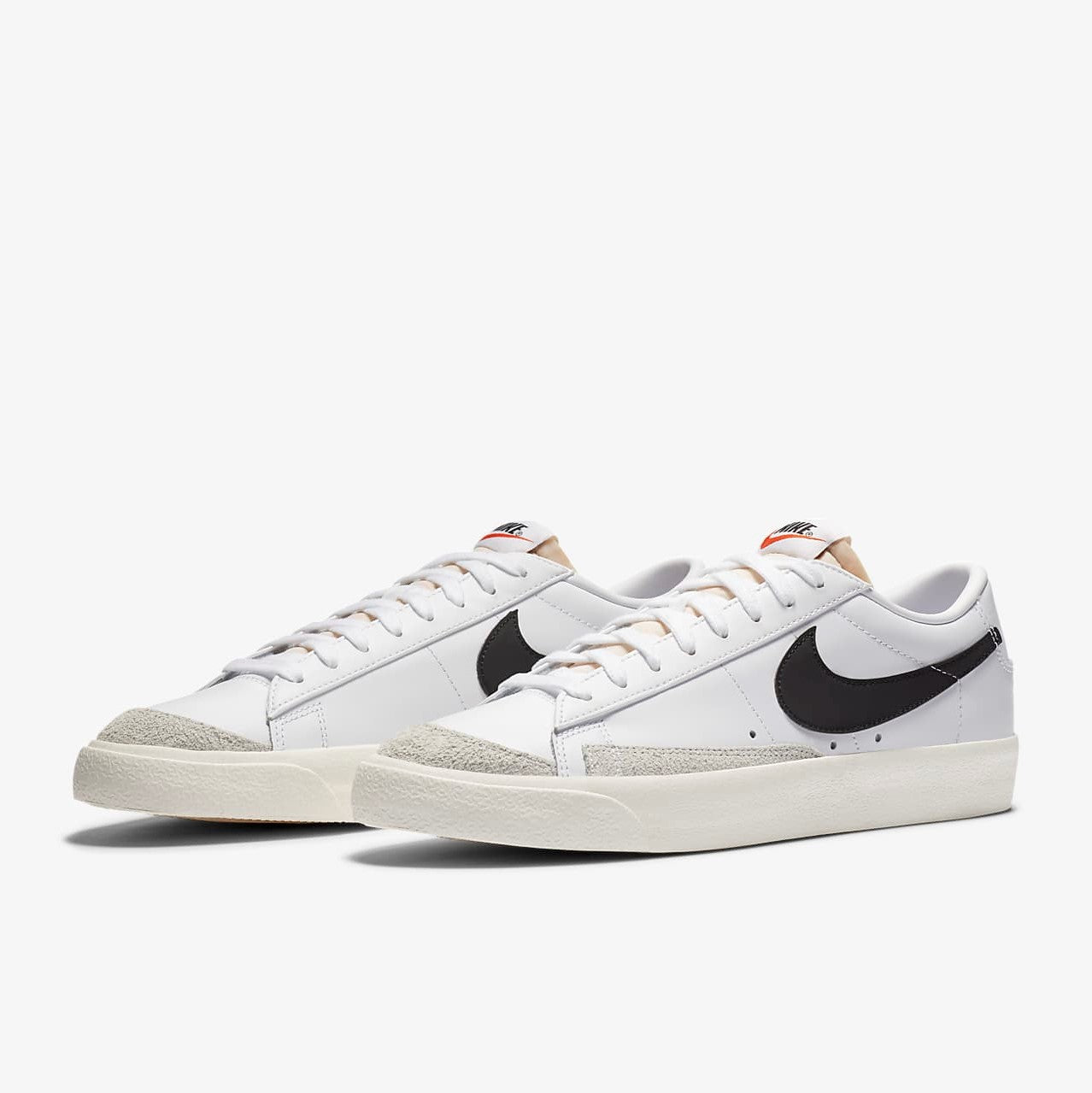 NIKE BLAZER LOW 77 VINTAGE