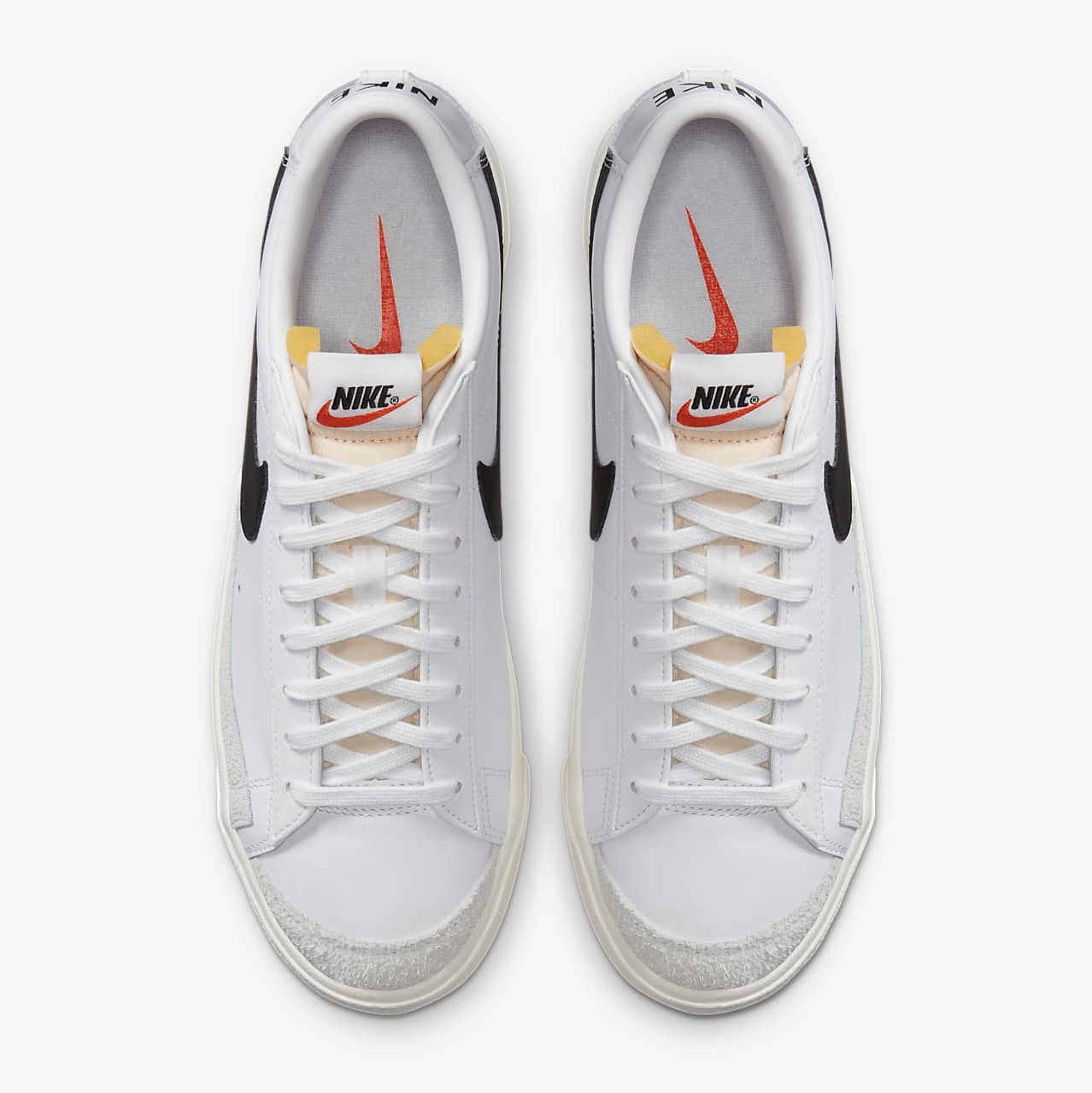 NIKE BLAZER LOW 77 VINTAGE