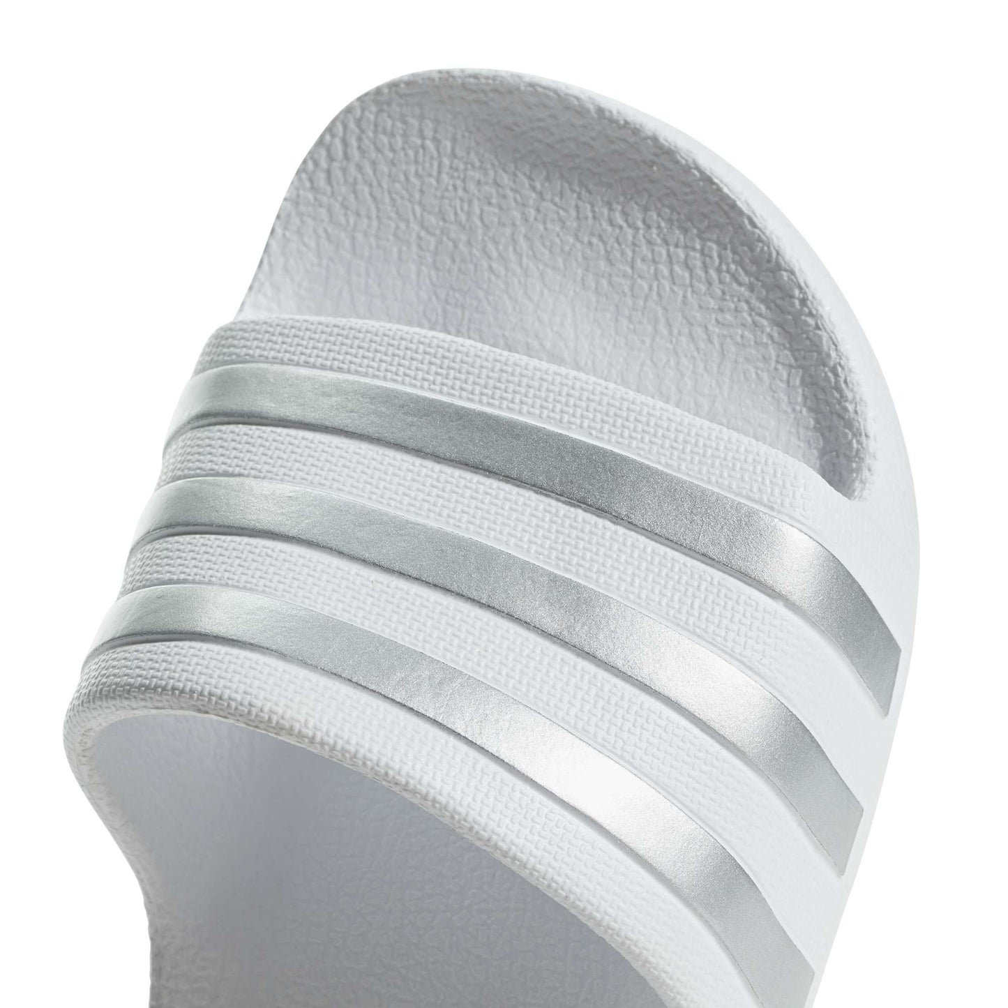ADILETTE AQUA K
