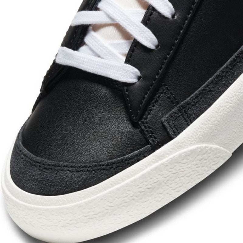 NIKE BLAZER LOW '77