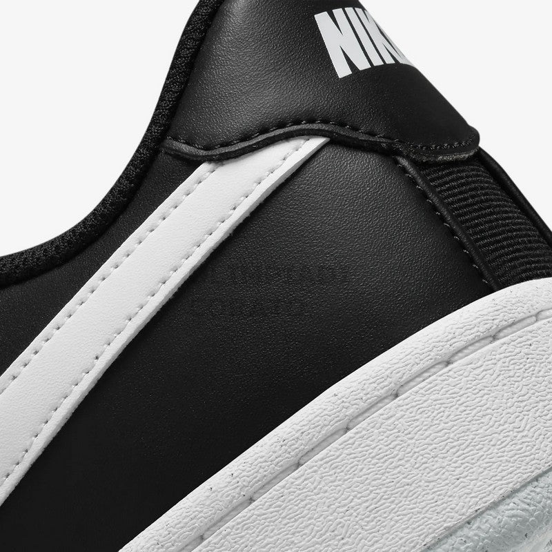 NIKE COURT ROYALE 2