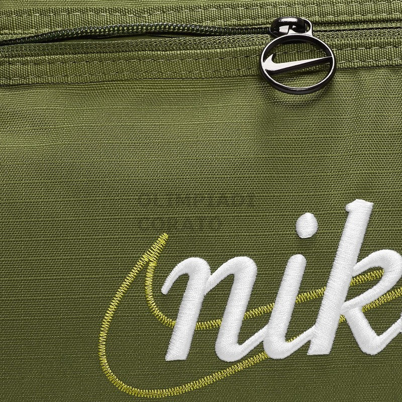 BORSONE GYM CLUB NIKE