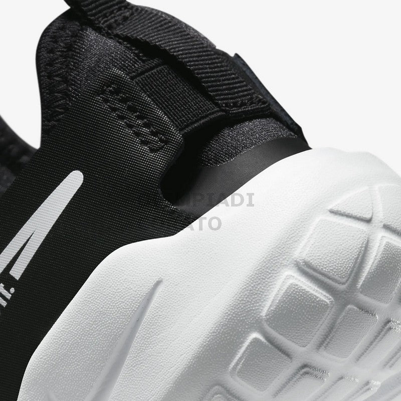 NIKE FLEX RUNNER 2