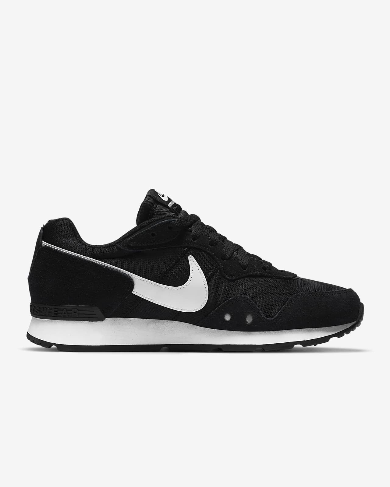 NIKE VENTURE RUN