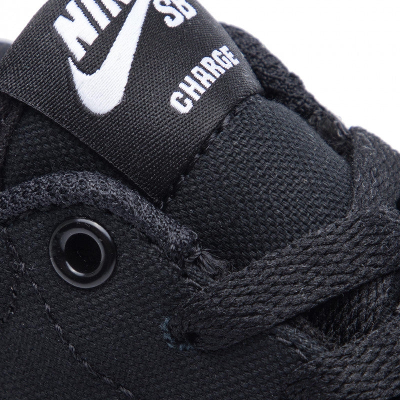 NIKE SB CHARGE SLR