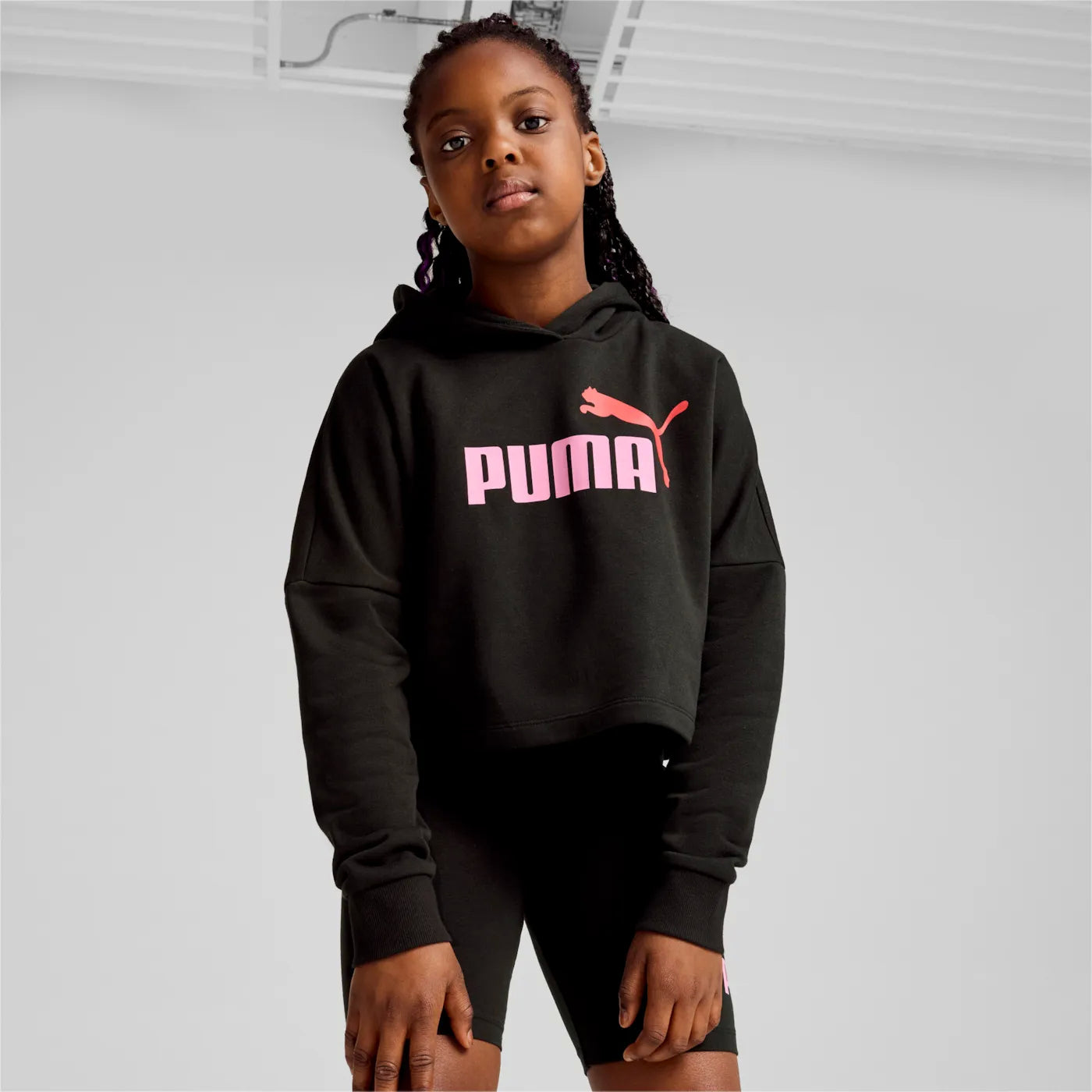 ESS Logo Cropped Hoodie G PUMA 671134-01