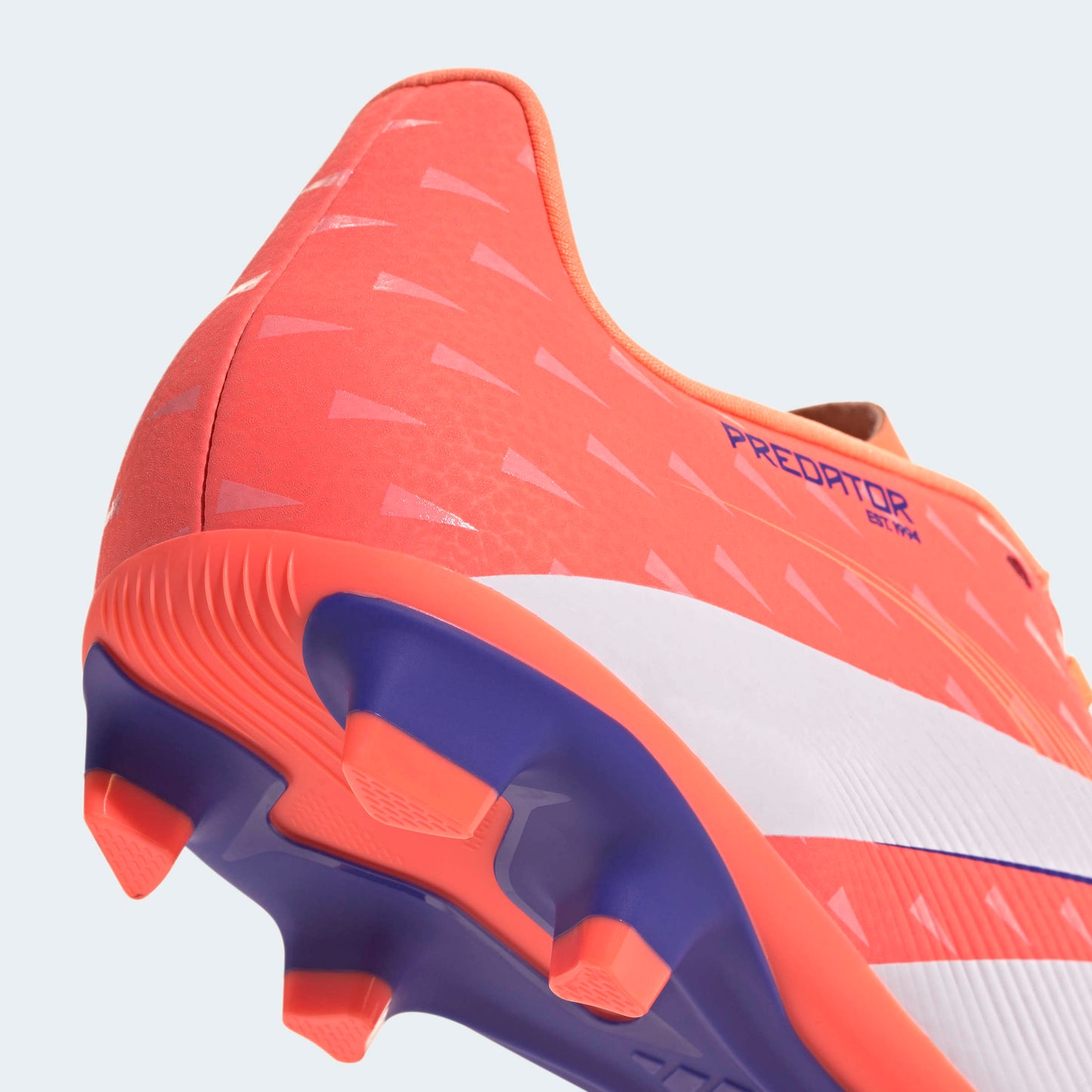 JH8846 PREDATOR CLUB FGMG MAN ADIDAS