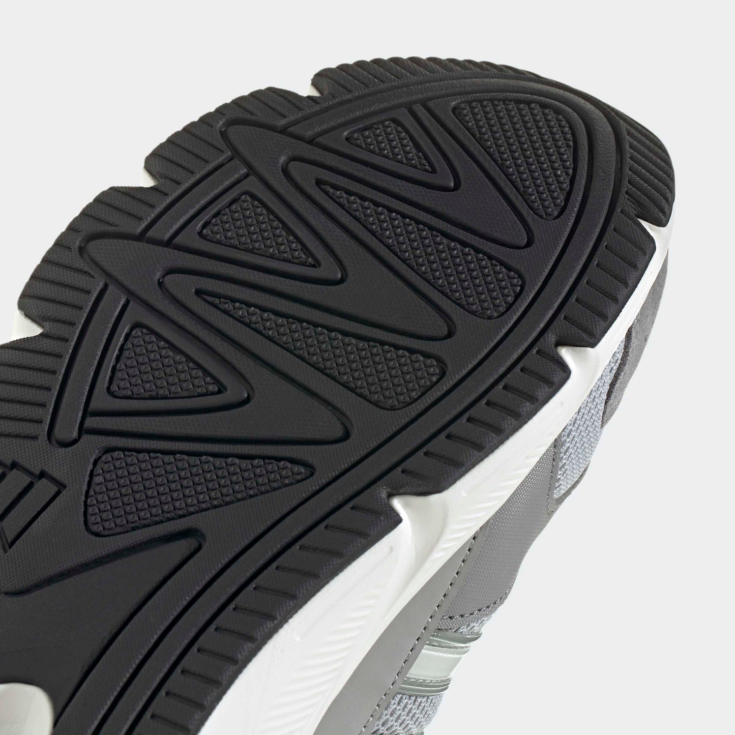 JH6847 CRAZY CHAOS 2000 MAN ADIDAS