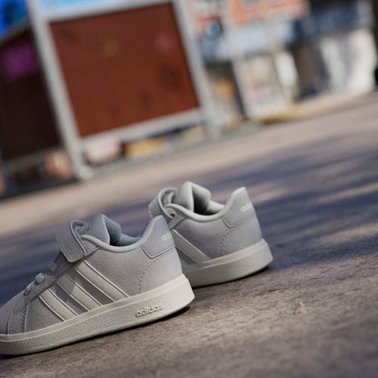 Scarpe adidas grandcourt 00s el i - jr0782 grigio bianco