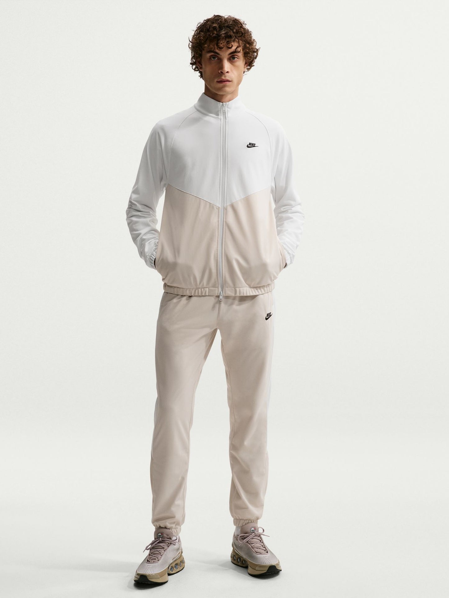 Tuta nike sportswear windrunner m nk wr pk trk suit - if1623-104 bianco panna