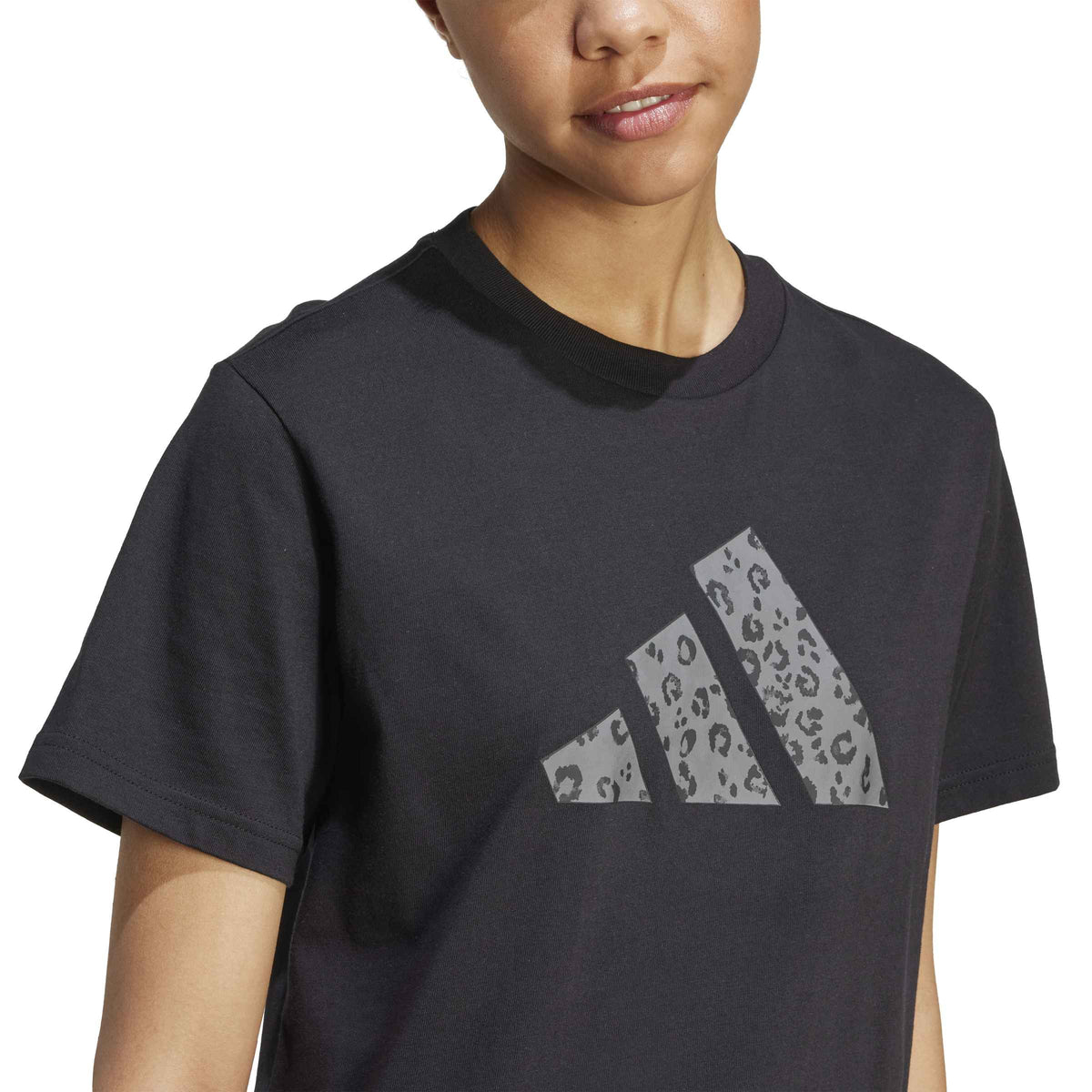 T-shirt adidas w animal t black - jv8536 nero zebrato