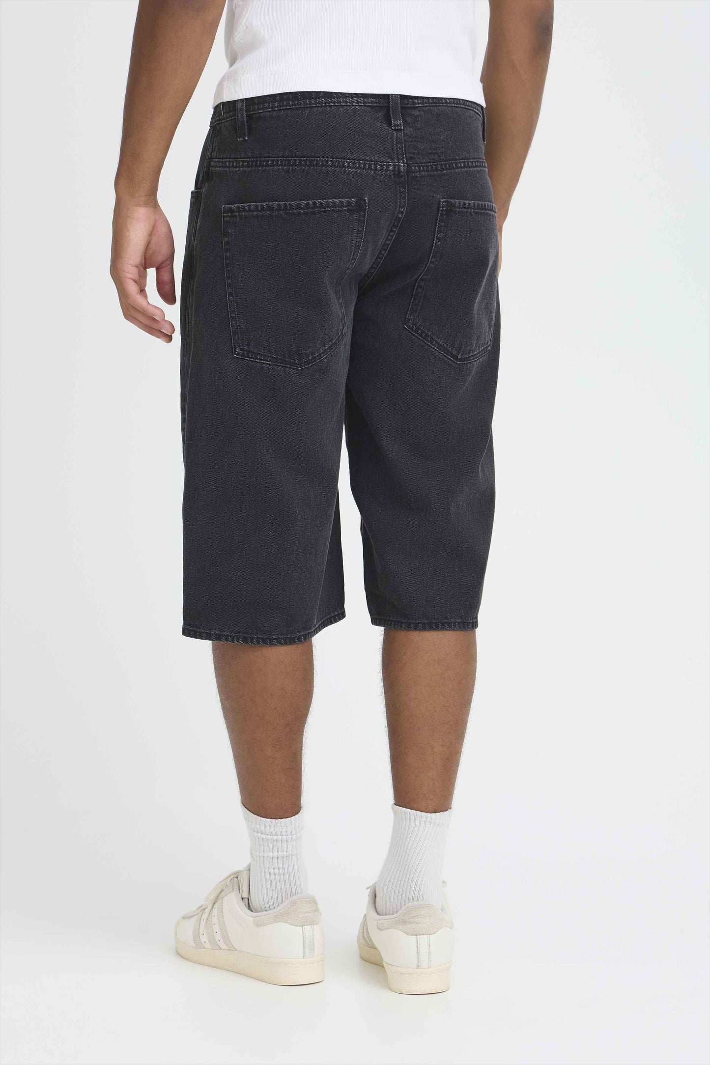 Shorts Jeans Uomo Blend Flake Loose - 20720244 Nero Slavato | Stile Streetwear