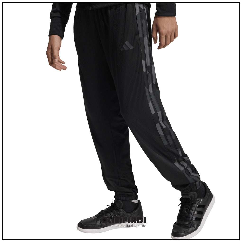 Tuta Sportiva Ragazzo/a Adidas Camo Tracksuit - KR9054 | Nero