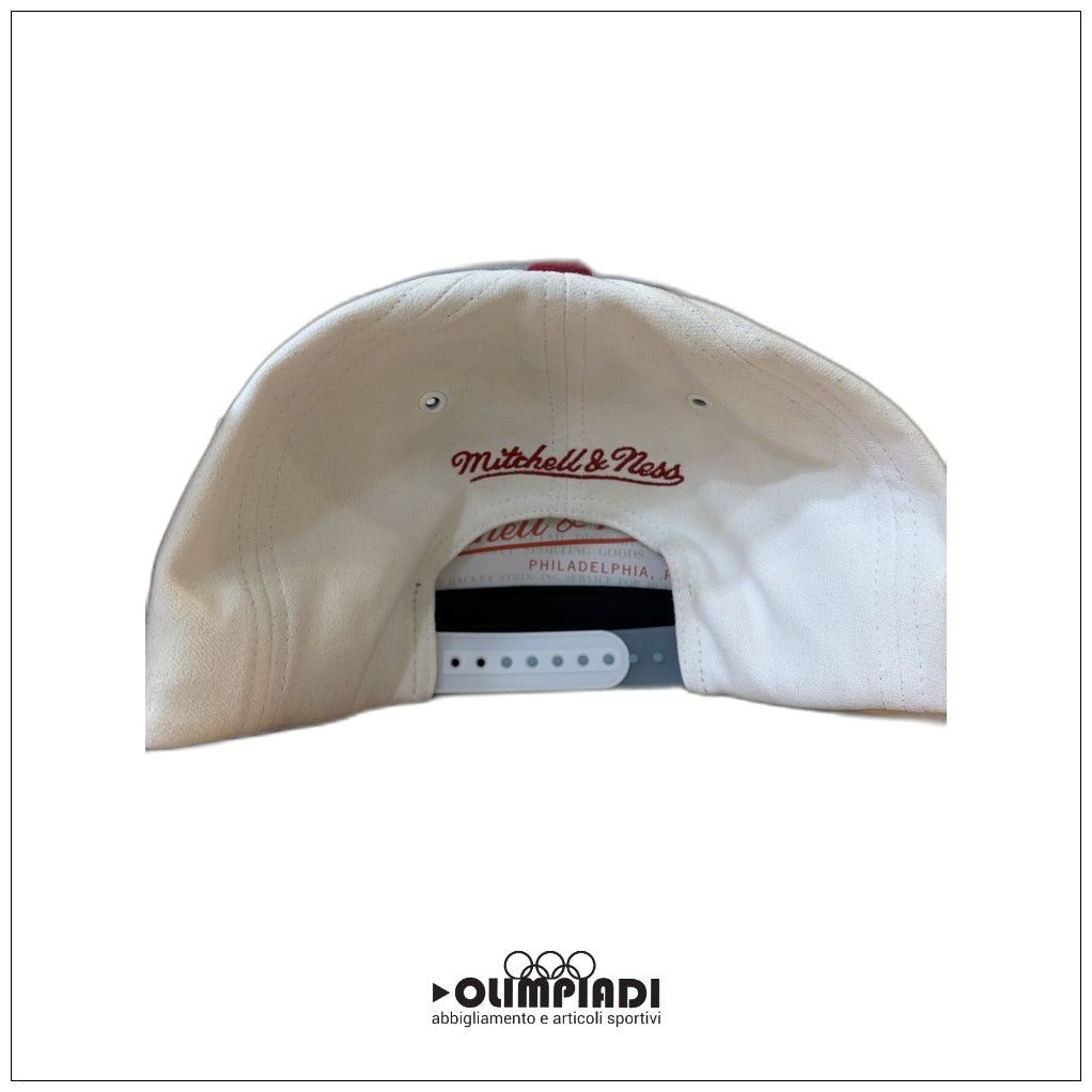 Cappello Mitchell & Ness Chicago Bulls Day 6 Snapback - HHSS6741-CBUYYPPPWHR