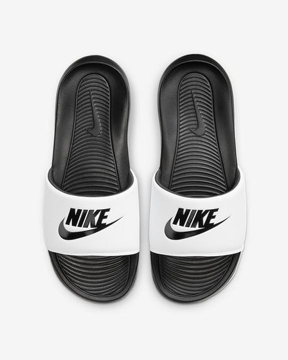 NIKE VICTORI ONE SLIDE