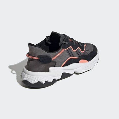 ADIDAS OZWEEGO