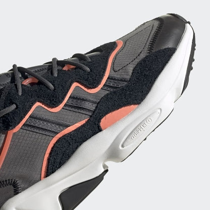ADIDAS OZWEEGO