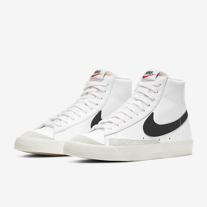 NIKE BLAZER MID '77 VINTAGE