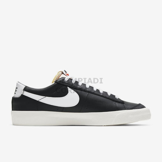 NIKE BLAZER LOW '77