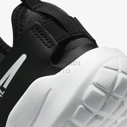 NIKE FLEX RUNNER 2