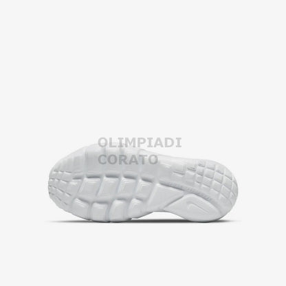 NIKE FLEX RUNNER 2