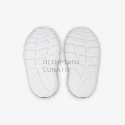 NIKE FLEX RUNNER 2