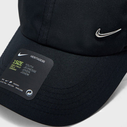 CAPPELLO METAL SWOOSH NIKE JR