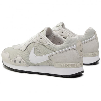 NIKE VENTURE RUN